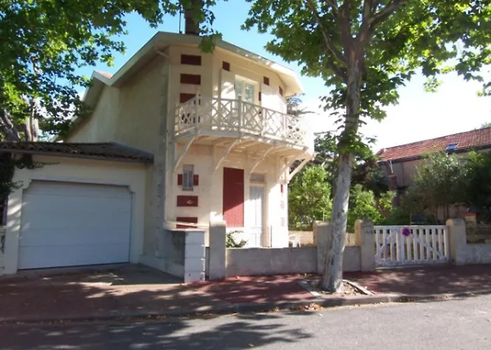 A Arcachon, Balcon Expose Sud, Proche Et Commerces - Fr-1-374-11